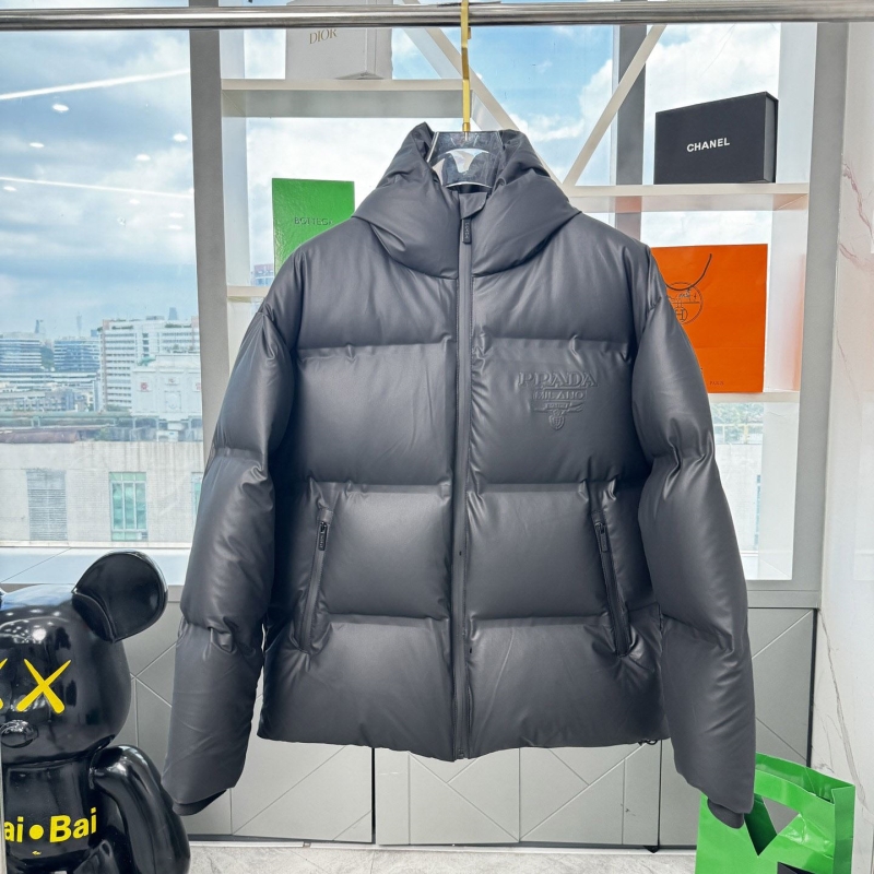 Pra*a down coat